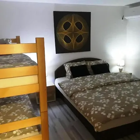 Апартаменты Ajla *