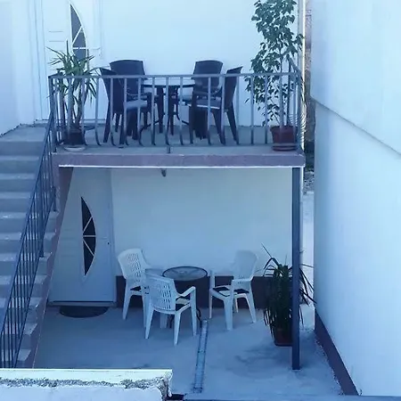 Апартаменты Ajla *